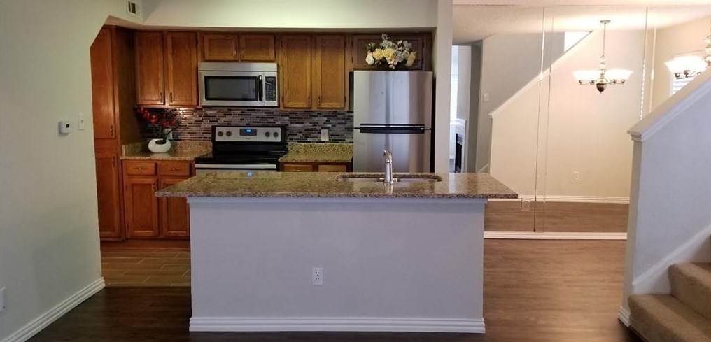 9827 Walnut St #206, Dallas, TX 75243