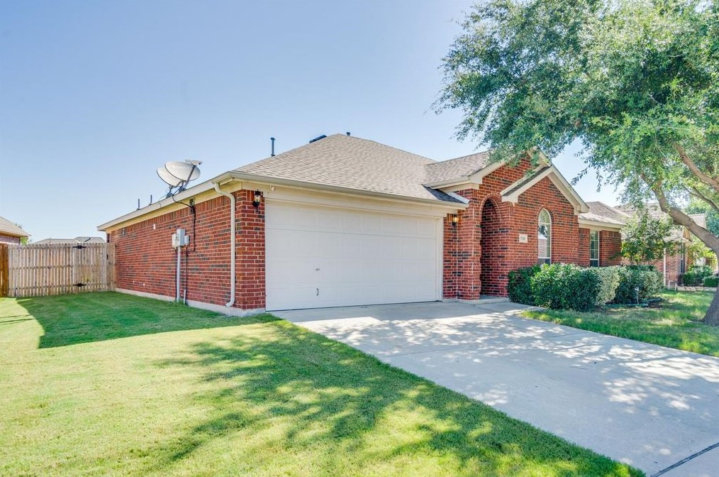 5208 Brookside Dr, Argyle, TX 76226