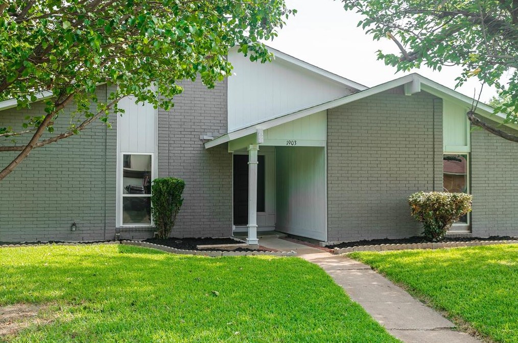 1903 Arvada Dr, Richardson, TX 75081