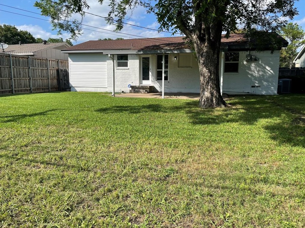 3525 Edgebrook Dr, Mesquite TX 75150-3642 exterior