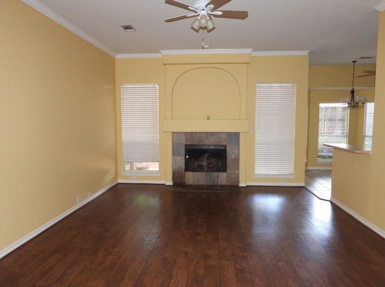 3000 Brookhollow Ln, Lewisville, TX 75028