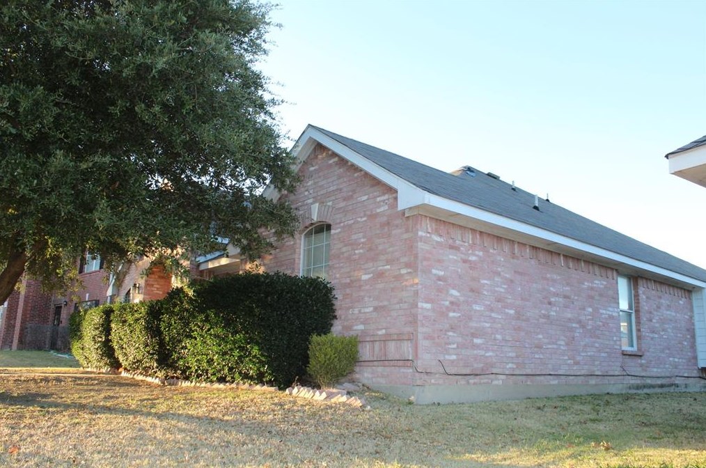 1117 Beechwood Ln, Cedar Hill, TX 75104