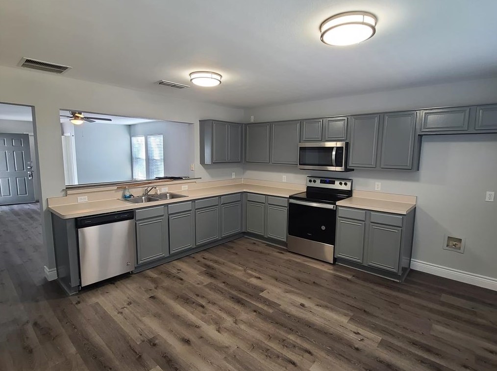 7542 Kings Tr, Fort Worth, TX 76133