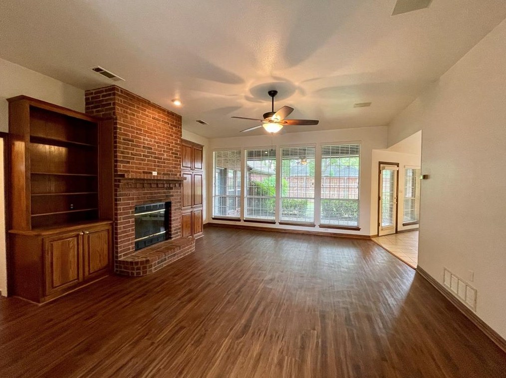 2736 Poplar Dr, Lewisville, TX 75028