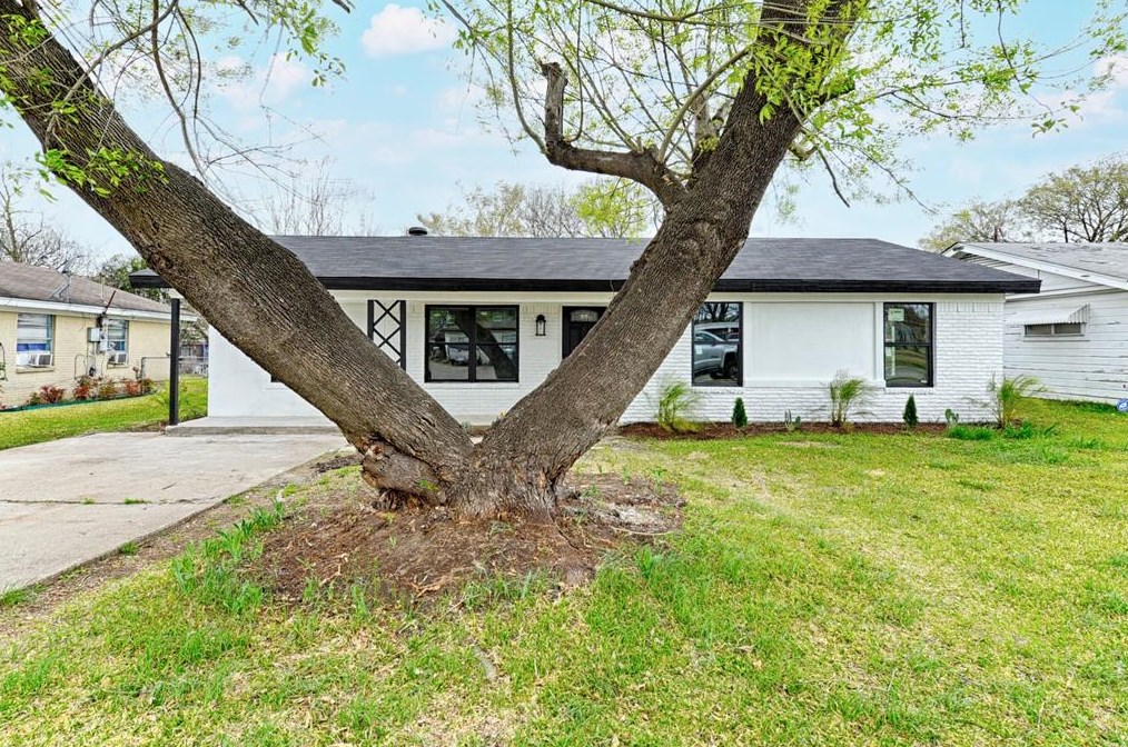 1431 Alta Vista St, Mesquite, TX 75149-2304