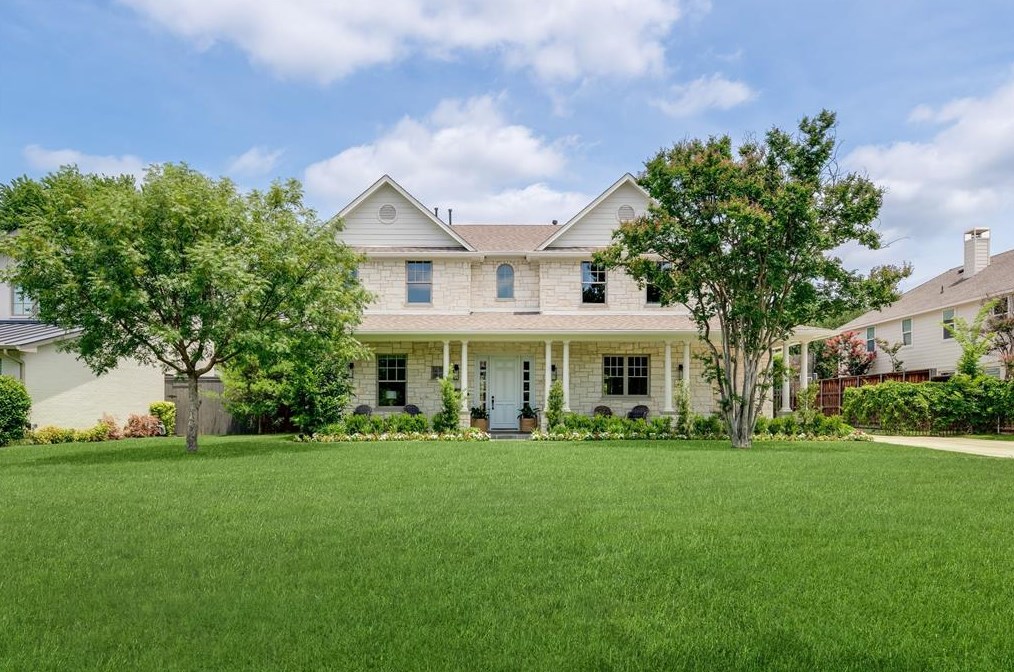 4351 Middleton Rd, Dallas, TX 75229-6323