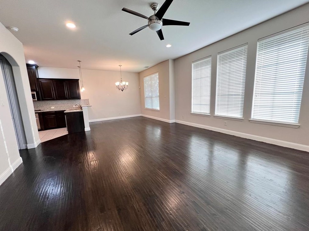 10558 Tenneyson Ridge Dr, Irving, TX 75063