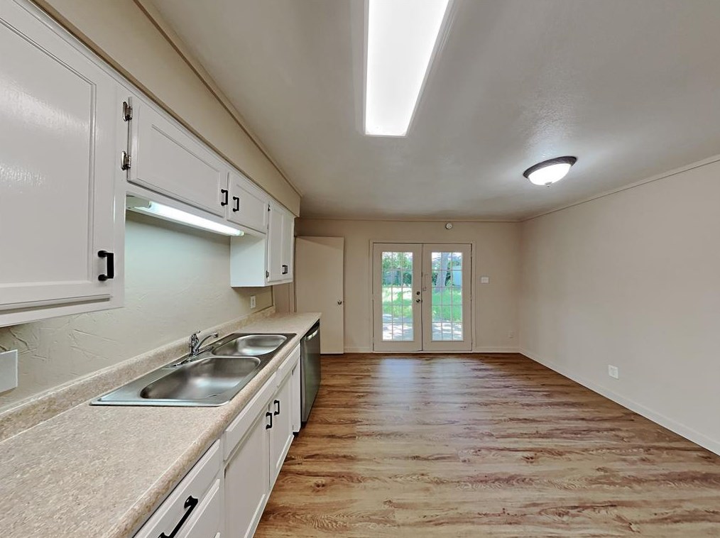 406 White Ave, Mckinney TX  75069-3470 exterior