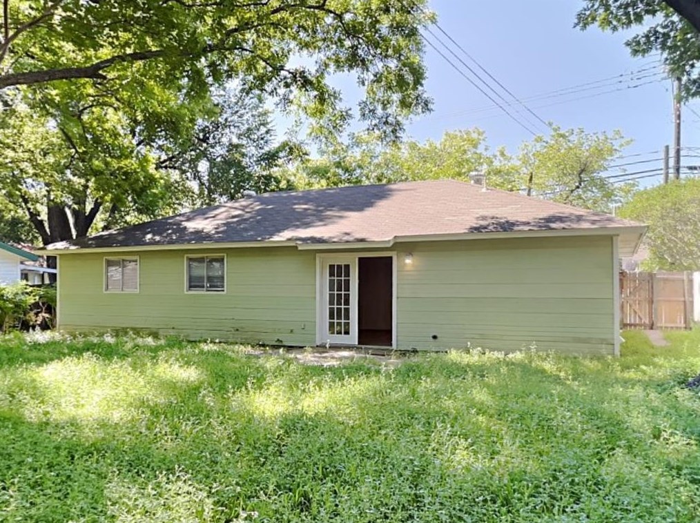 406 White Ave, Mckinney TX  75069-3470 exterior