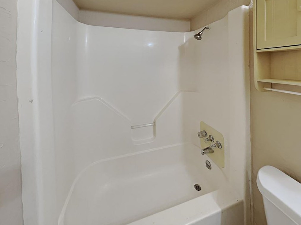 406 White Ave, Mckinney TX  75069-3470 exterior