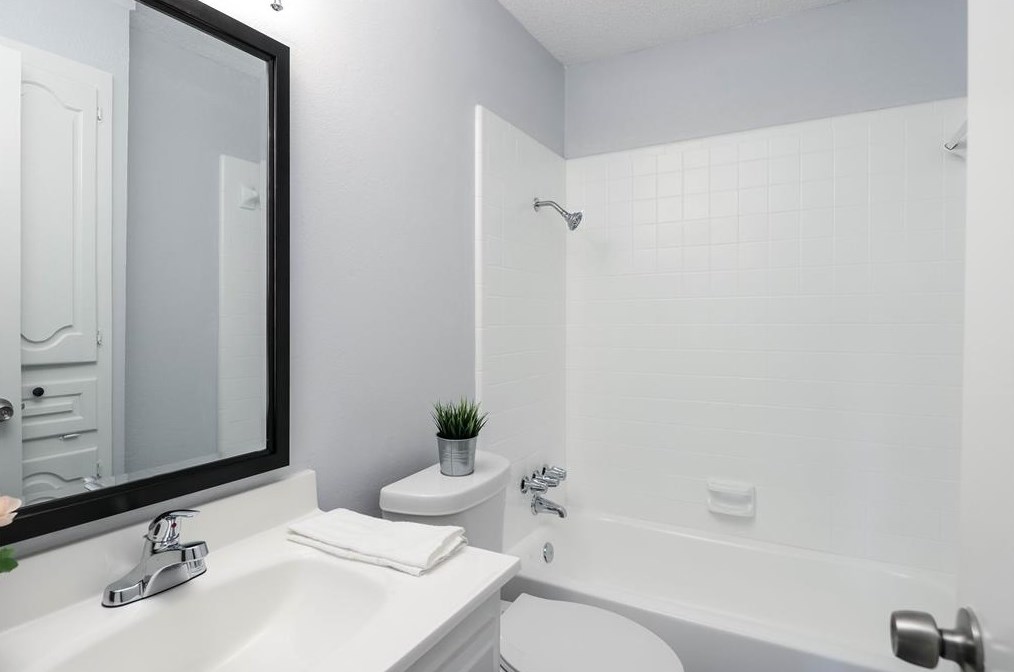 215 Debra Dr, Mesquite TX 75149-2519 exterior