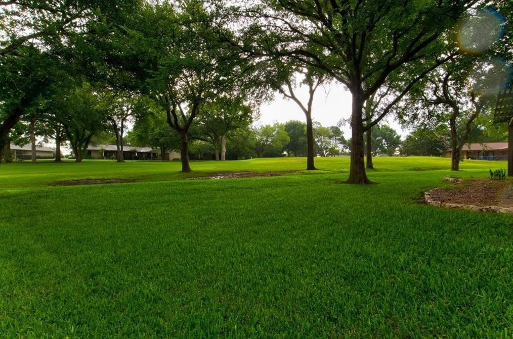 4020 Fairway Dr, Granbury, TX 76049
