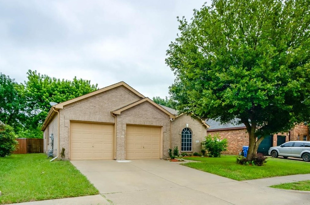 8414 Seafield Ln, Rowlett, TX 75089