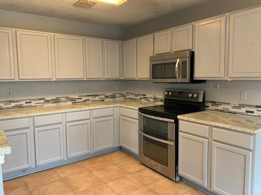10141 Chapel Rock Dr, Fort Worth, TX 76116