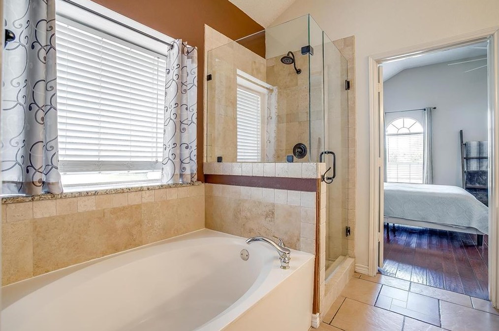 2105 San Simeon Dr, Mesquite TX 75181-4644 exterior