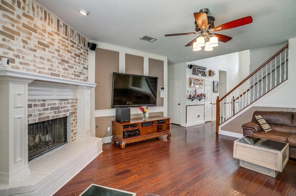 2105 San Simeon Dr, Mesquite TX 75181-4644 exterior