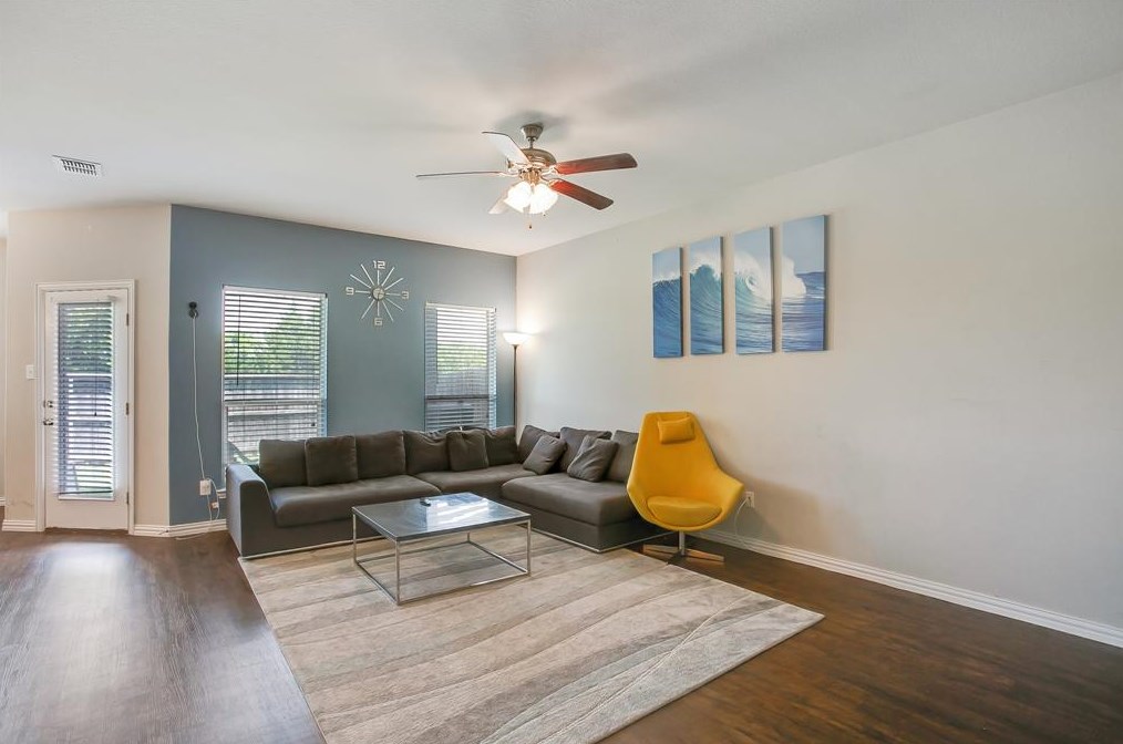 2129 Cranberry Ct, Mesquite TX  75181-5111 exterior