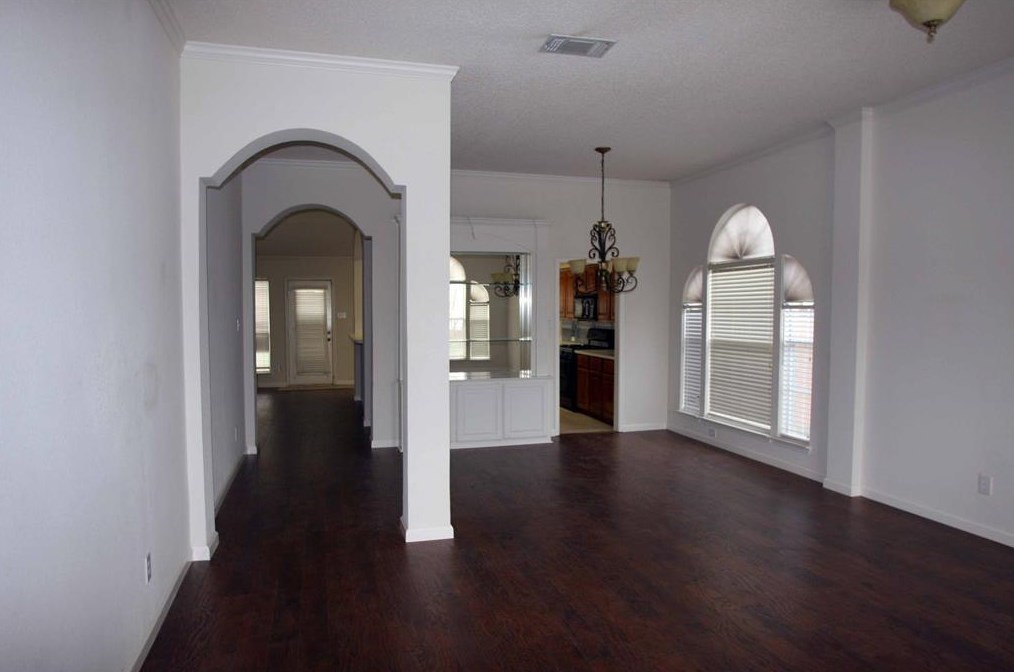 2301 Fairlands Dr, Garland, TX 75040