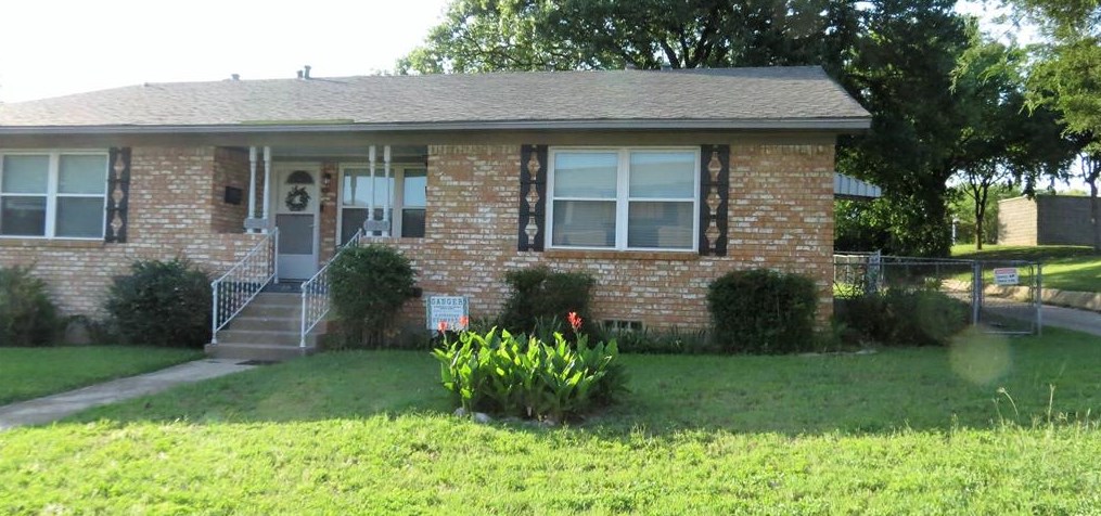 10905 Lake Gardens Dr, Dallas, TX 75218