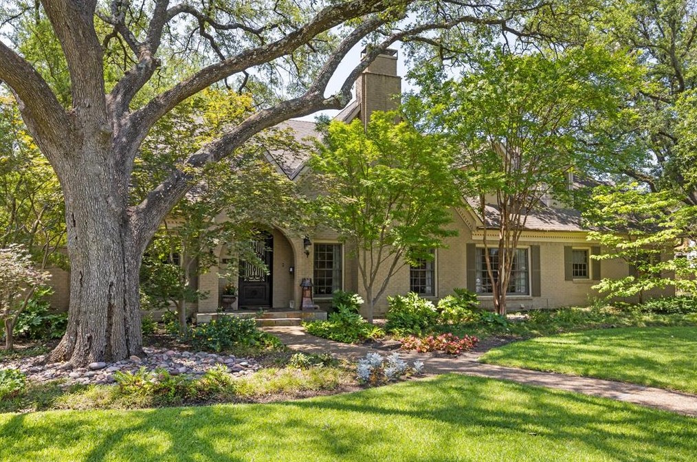 6406 Stefani Dr, Dallas, TX 75225-2327