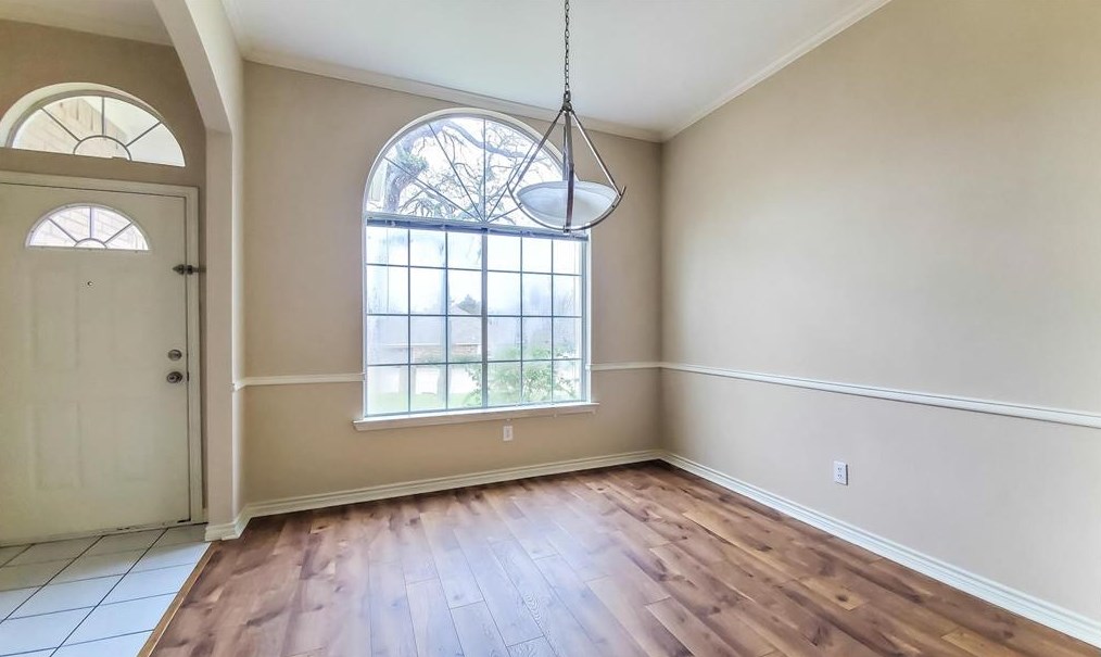 913 S Kentucky St, McKinney, TX 75069