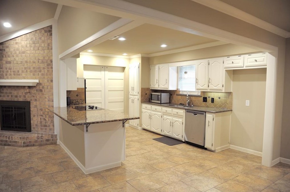 904 Lakeland Dr, Mesquite TX 75149-4940 exterior