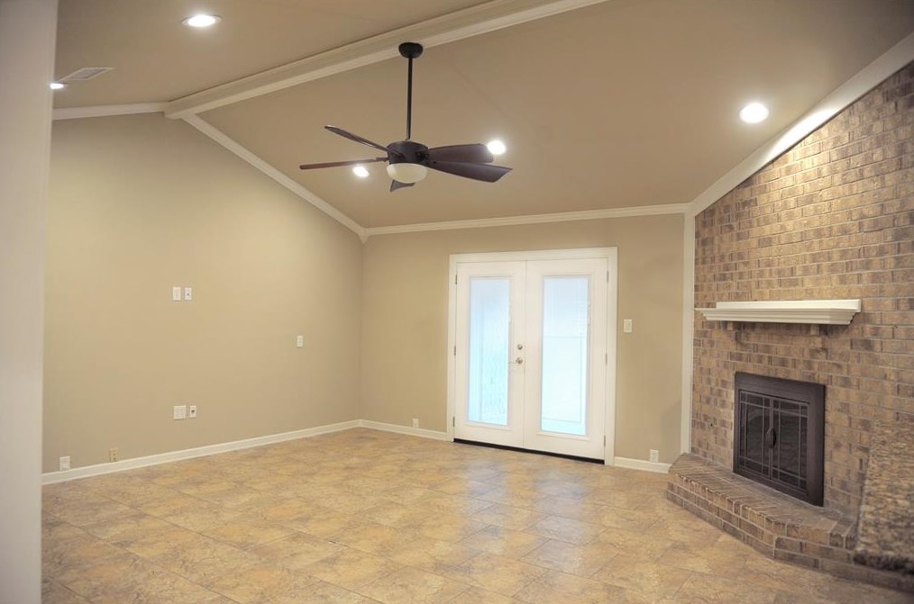 904 Lakeland Dr, Mesquite TX 75149-4940 exterior