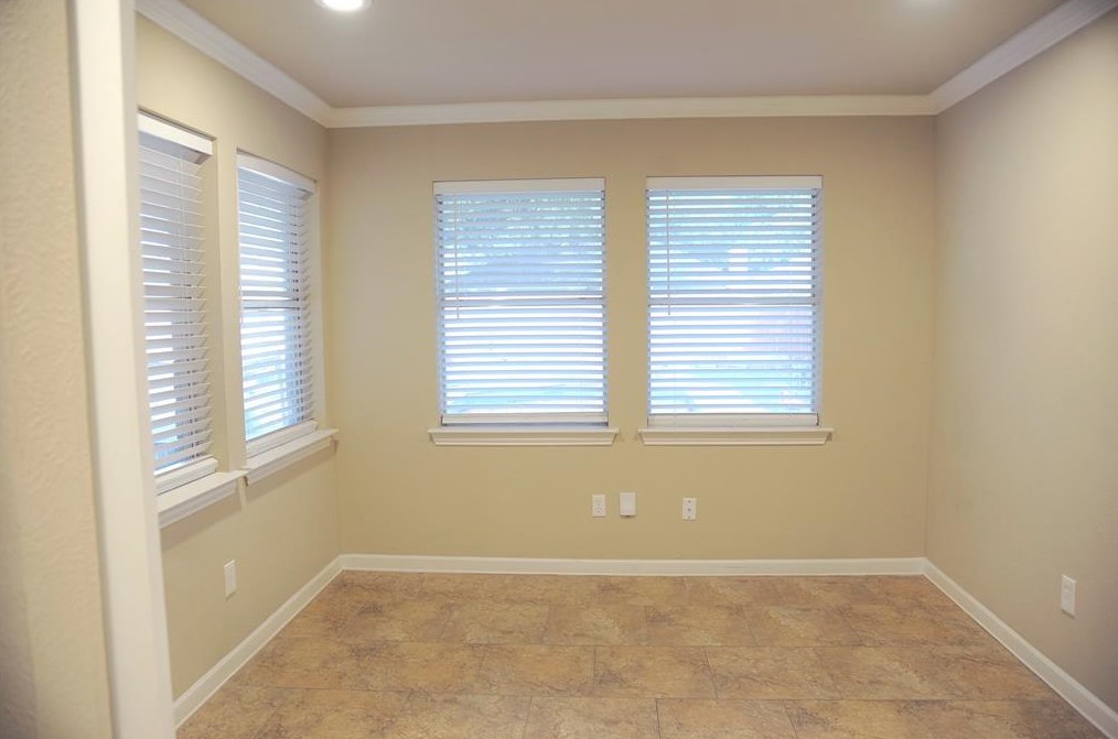 904 Lakeland Dr, Mesquite TX 75149-4940 exterior