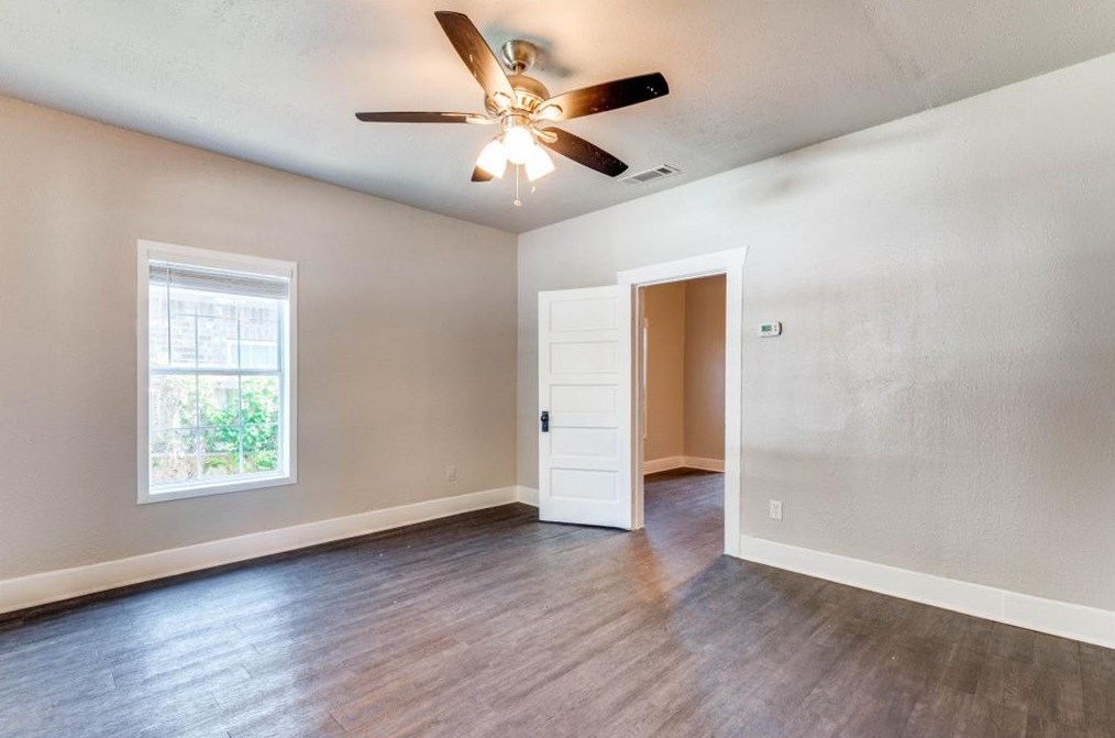 2402 Market Ave #b, Fort Worth, TX 76164