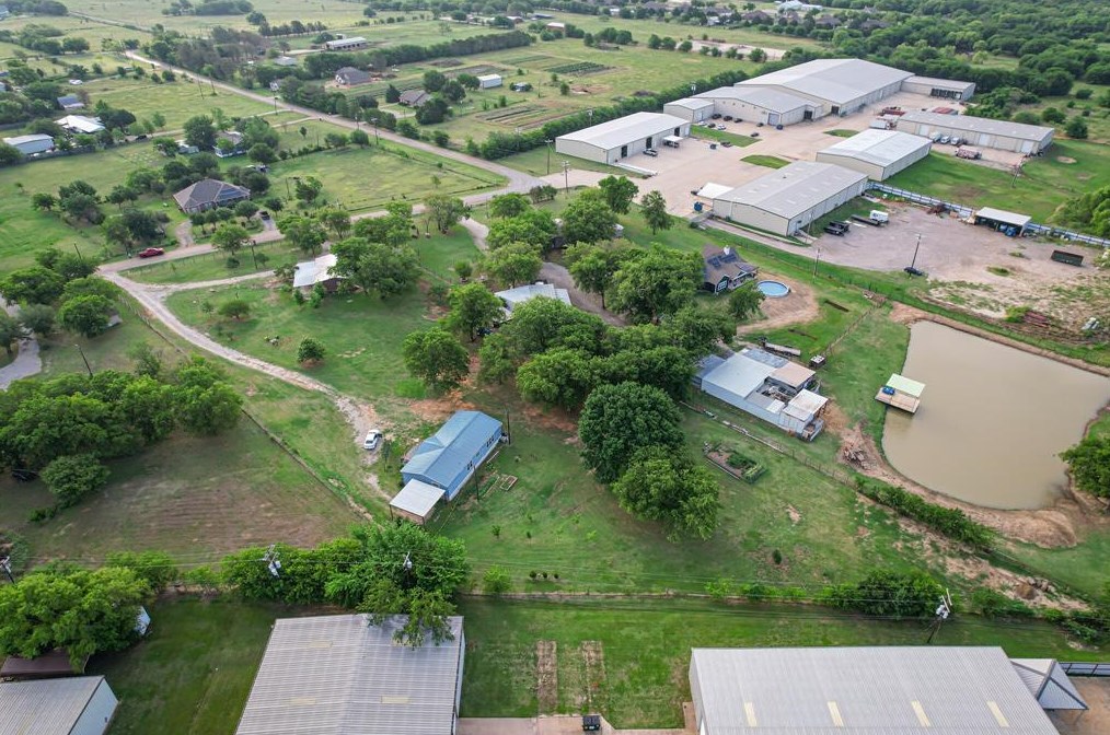 332 English Trl, Venus, TX 76084-3237