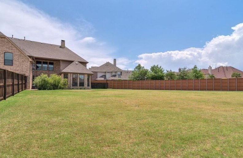 1720 W Point Dr, Carrollton, TX 75007