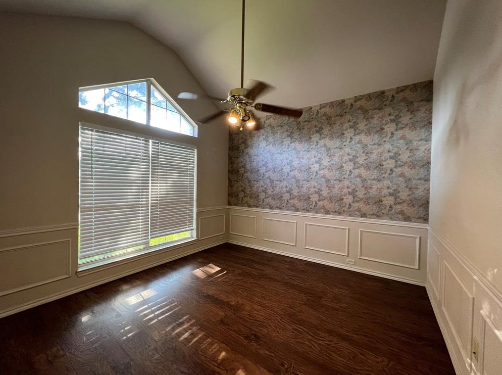 2061 Kenny Ct, Lewisville, TX 75067