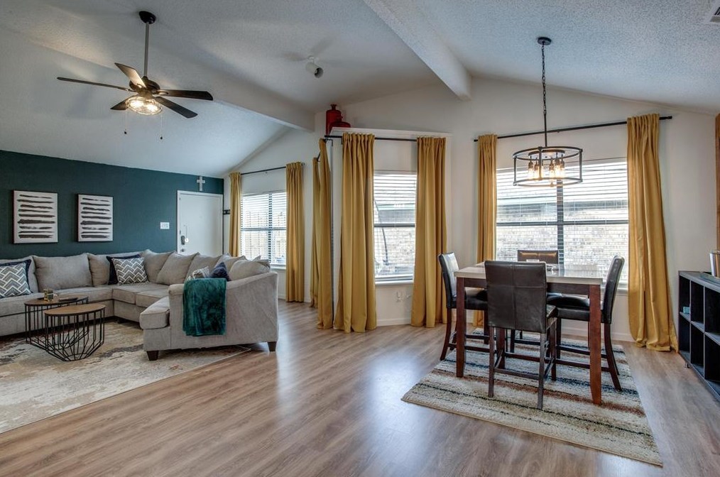 1730 Windmill Ln, Mesquite TX  75149-6866 exterior