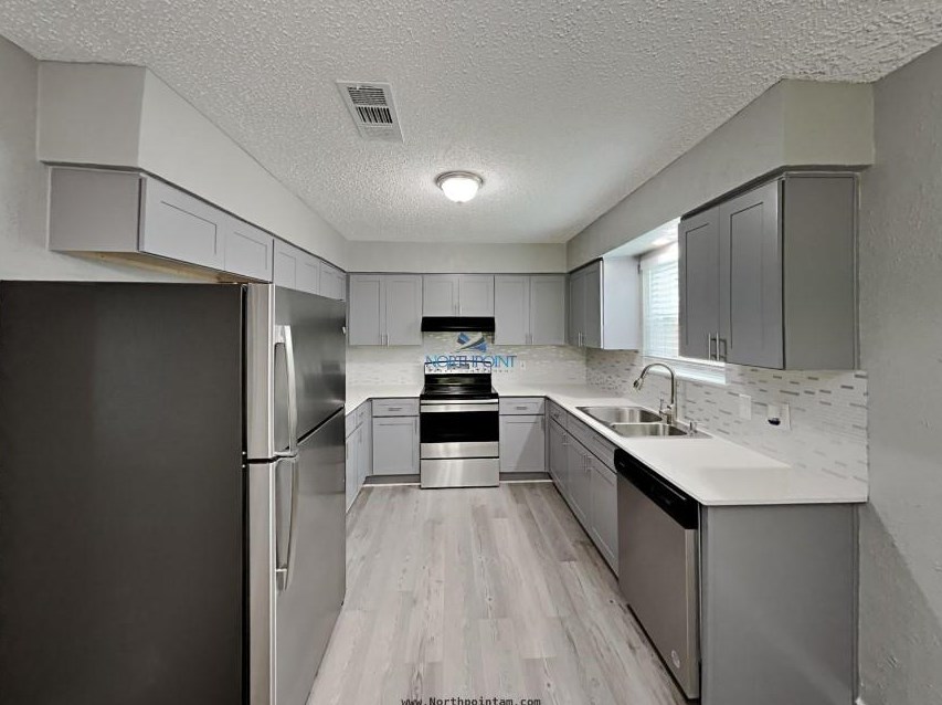 702 Redbud Dr, Forney TX  75126-9750 exterior