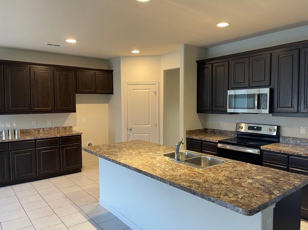 341 Lead Creek, Fort Worth, TX 76131
