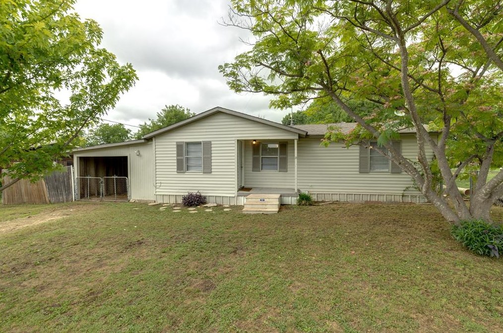 120 James St, Aledo, TX 76008
