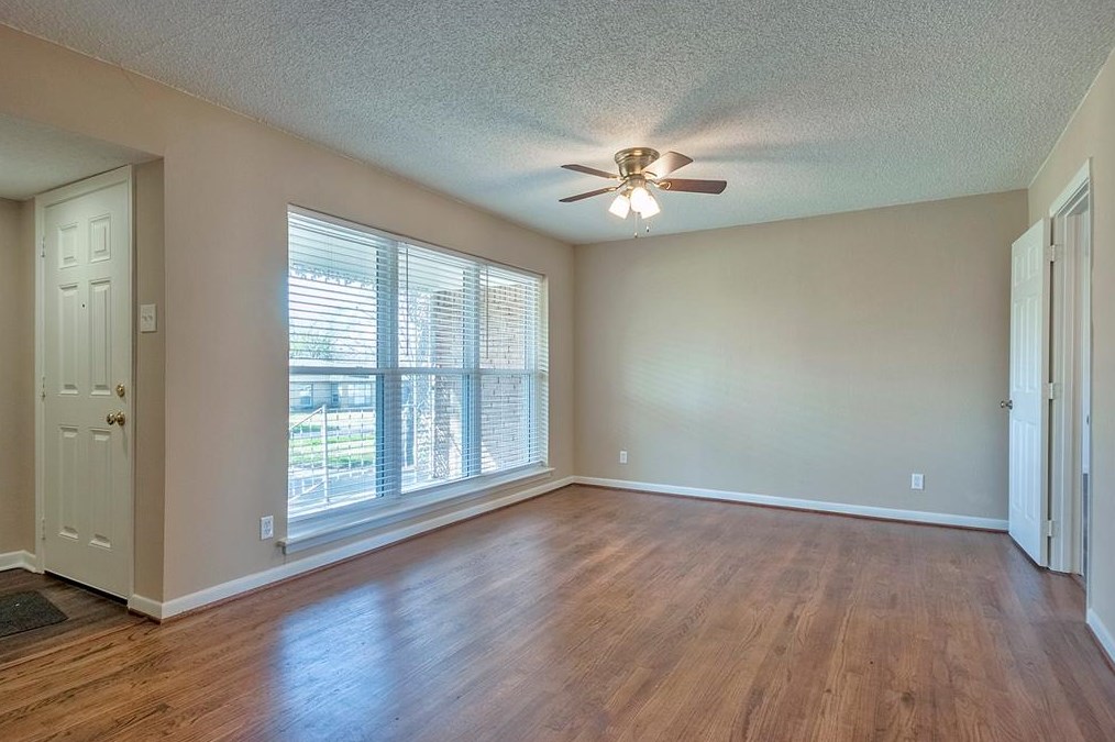 2657 San Medina Ave, Dallas, TX 75228