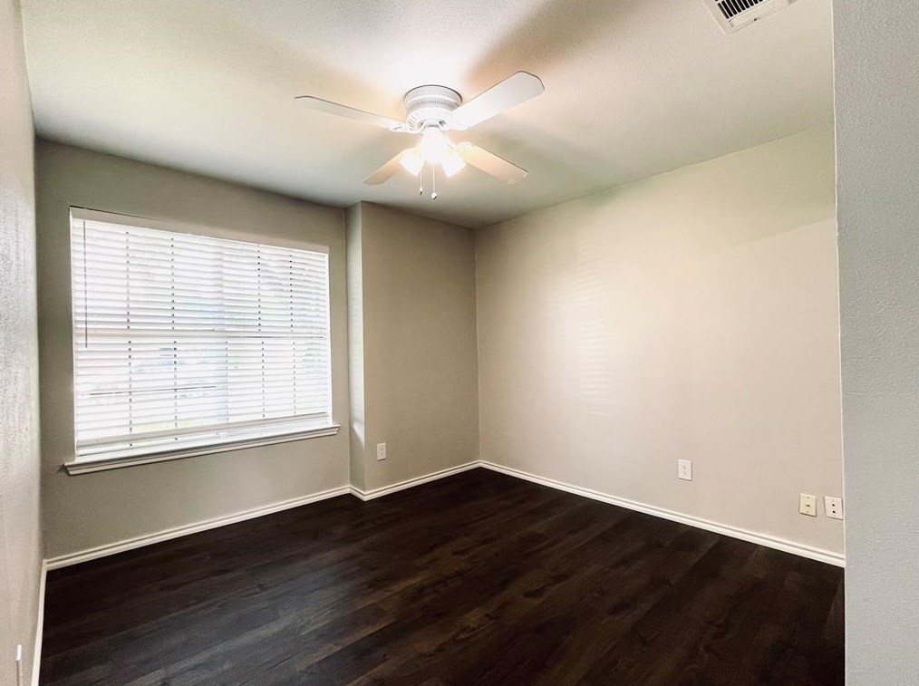 7613 Rice Dr, Rowlett TX 75088-8533 exterior