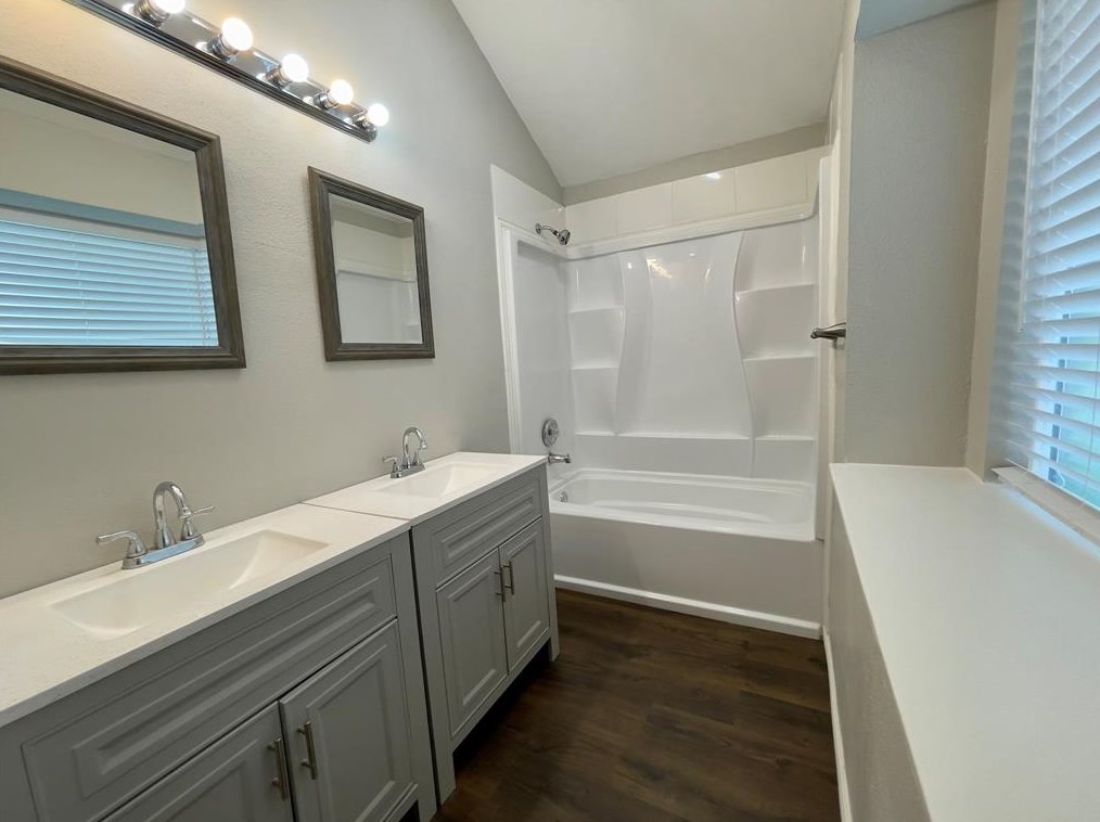 7613 Rice Dr, Rowlett TX 75088-8533 exterior