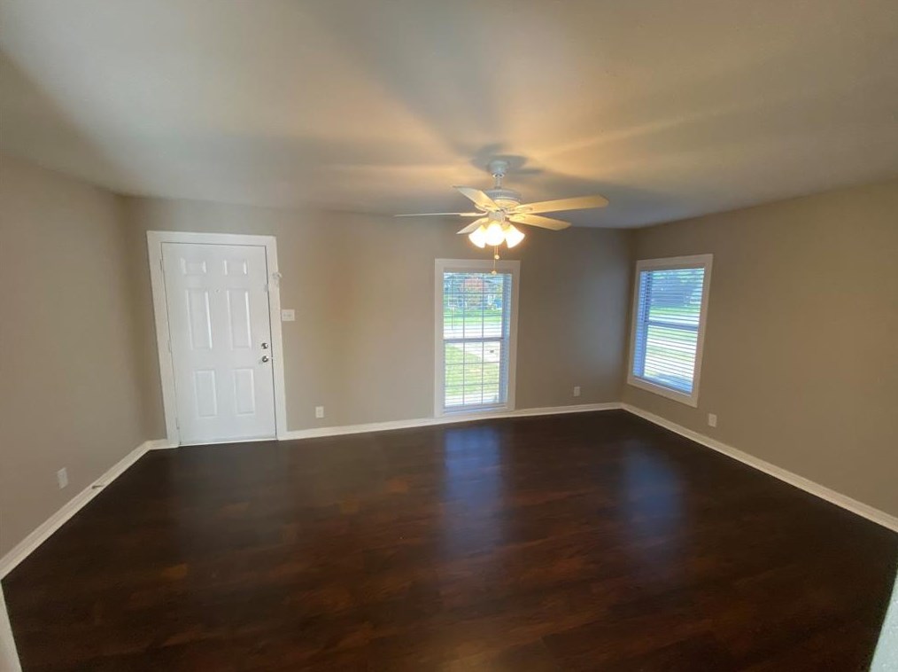 3532 Cedar Lake Dr, Dallas, TX 75227