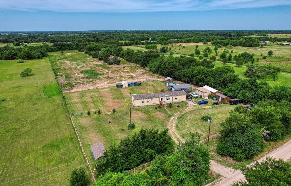 706 County Road 2260, Corsicana, TX 75109
