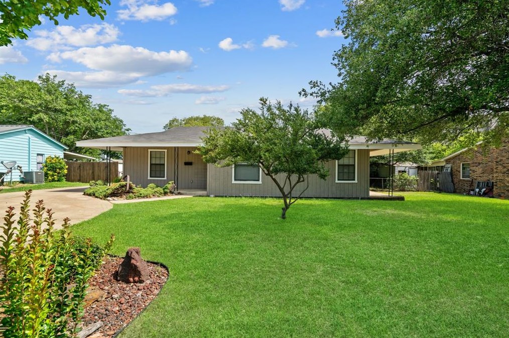 204 W Northern Ave, Fort Worth, TX 76179
