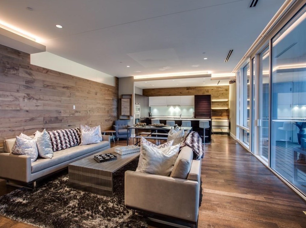 2408 Victory Park Ln Apt 839, Dallas, TX 75219
