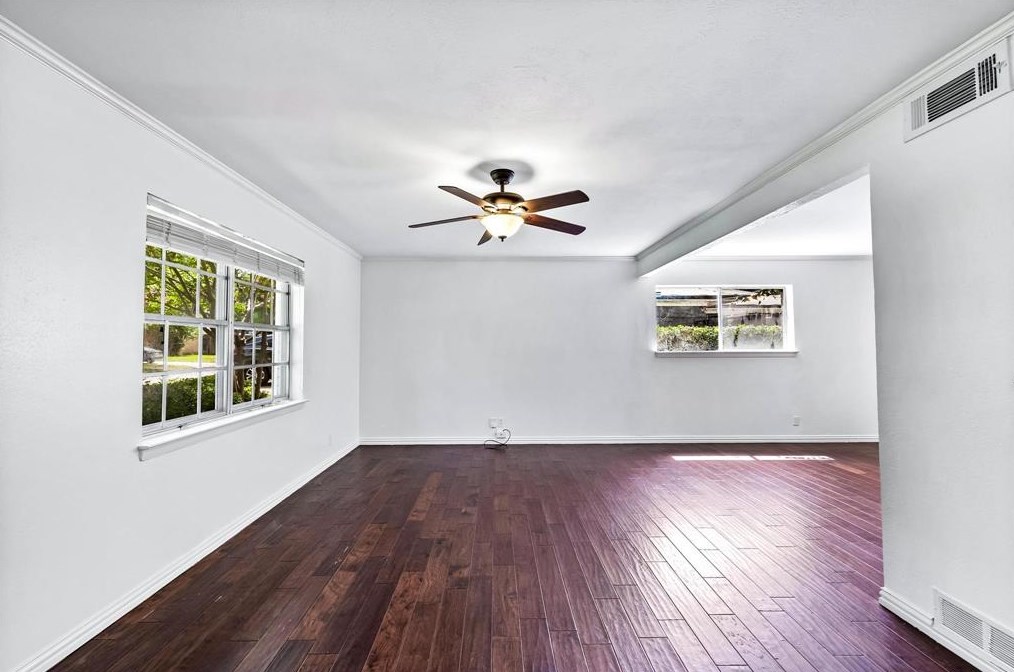 2926 Lavita Ln, Dallas, TX 75234