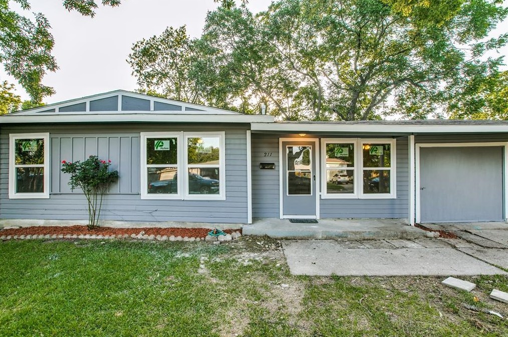 211 Fielding Dr, Mesquite, TX 75149-3613