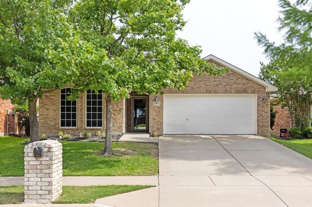 11712 Kenny Dr, Keller, TX 76244