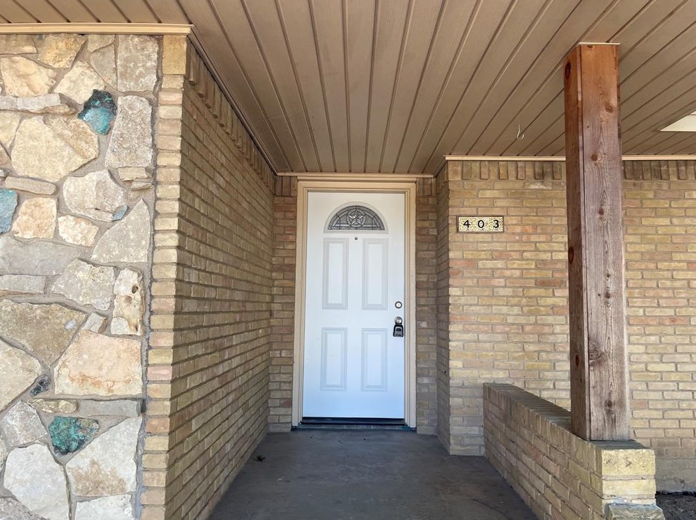 403 Brookview Dr, Desoto, TX 75115