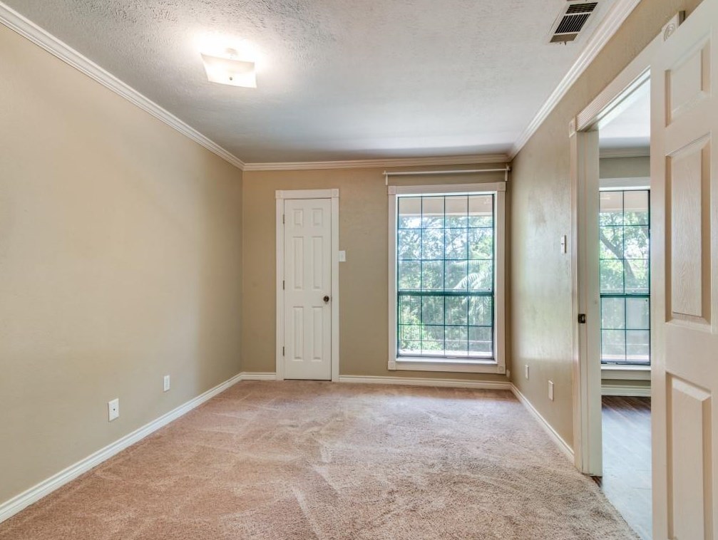 2505 Wedglea Dr #239, Dallas, TX 75211