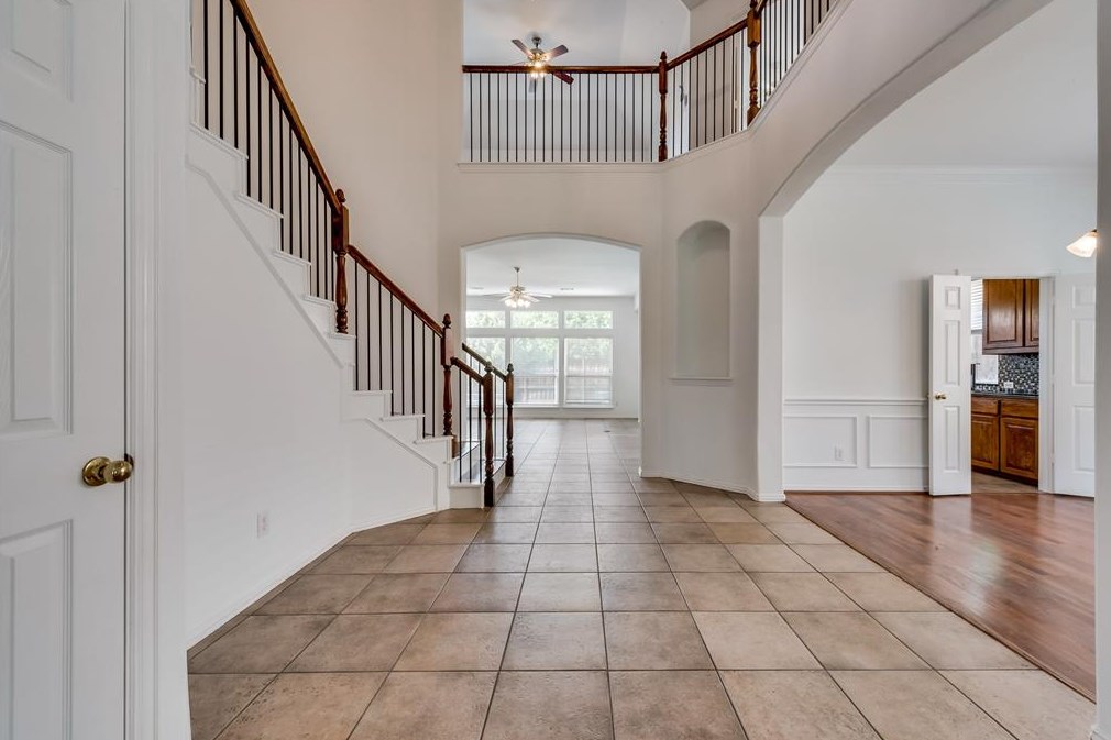 3105 Mill Ridge Dr, Plano, TX 75025-3972