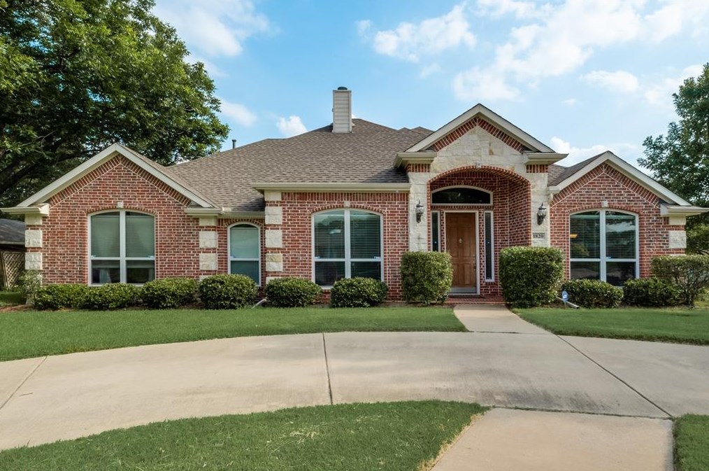 1820 Northcrest Dr, Plano TX  75075-8561 exterior